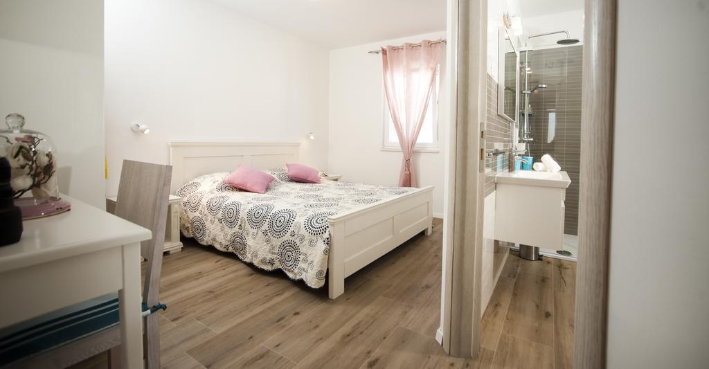 Ražanj Apartments Villa Laguna With Pool חדר תמונה